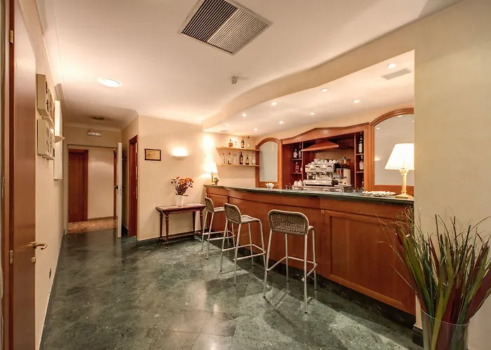 Hotel Romoli 3*