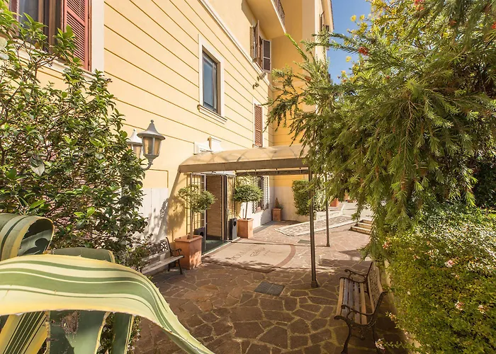 Hotel Romoli 3*
