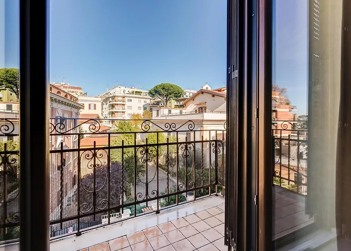 Hotel Romoli 3*