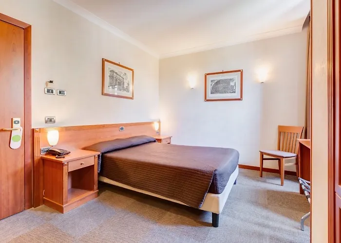 Hotel Romoli 3*